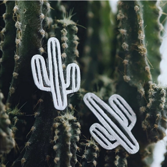 NWOT Adorable Silver Cactus Studs - Picture 2 of 5